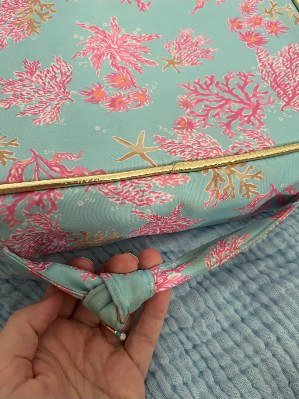Lilly Pulitzer Clear 'BEACH' Cosmetic Bag in Aqua with Pink Coral - Picture 9 of 10